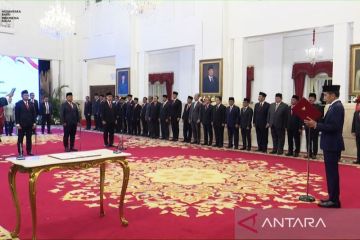 Presiden Jokowi lantik Dadan Hindayana jadi Kepala Badan Gizi Nasional