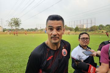 Carlos Pena bersyukur Persija punya dua kiper yang sangat bagus