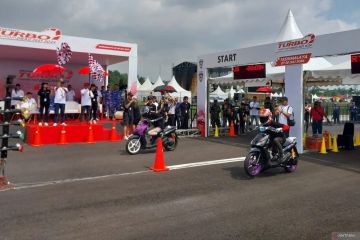 Ratusan pembalap ikuti Pertamax Turbo Drag Fest