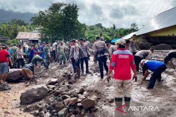 Proses pencarian korban banjir Ternate dihentikan sementara