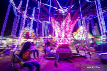 The colorful Sekaten night market in Solo