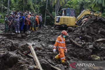 Search and rescue of flash flood victims in Ternate