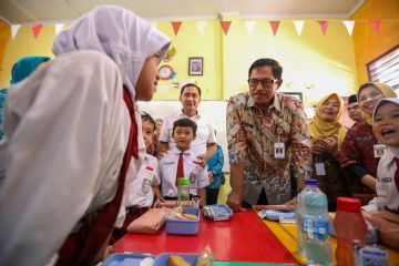 Pemprov Jateng galakkan bantuan makanan bergizi atasi kemiskinan