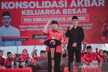 Bupati Jember Hendy Siswanto resmi jadi kader PDIP saat konsolidasi