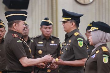 Hukum kemarin, Golden visa sampai rotasi kajati