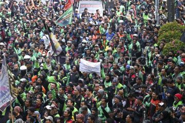 Unjuk rasa ojek daring dan kurir di Jakarta