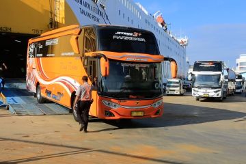 70 armada bus operasional IKN berangkat dari Tanjung Perak