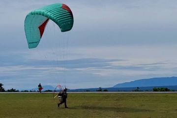 Atlet paramotor PON XXI jalani latihan resmi di Aceh Utara