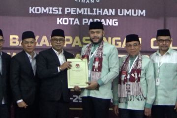 Mantan Wali Kota Padang Panjang daftar Pilkada