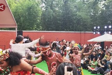 Nuansa Papua Barat Daya warnai HUT ke-79 Kemerdekaan RI di Beijing