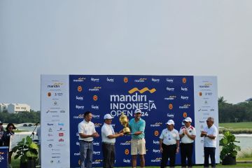 Steve Lewton menjuarai Mandiri Indonesia Open 2024 melalui playoff