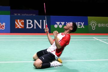 Zaki Ubaidillah taklukkan Alwi di final Indonesia Masters Super 100