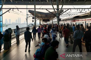 Pelantikan presiden, KAI Commuter buat jalur khusus difabel di stasiun