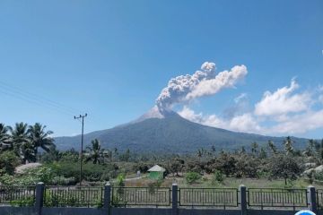 Badan Geologi: Waspada, potensi erupsi Gunung Lewotobi masih ada