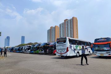 Panitia Keuskupan Agung atur waktu penjemputan bus misa akbar di GBK