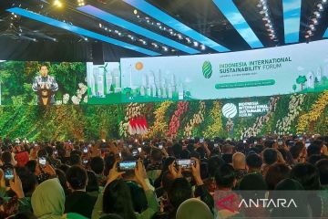 Jokowi: Hutan bakau RI serap karbon lebih baik dari hutan hujan tropis