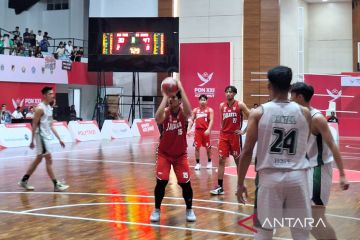 Basket - Tim putra Jakarta sudahi perlawanan Jatim 86-59