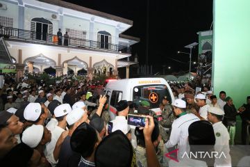 Ribuan warga sambut kedatangan jenazah bacawagub Aceh Tu Sop