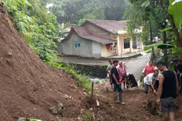 Hujan deras, satu desa alami longsor & tiga desa banjir di Banyumas