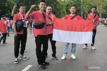 SUGBK dipenuhi ribuan suporter dua jam sebelum laga timnas Indonesia