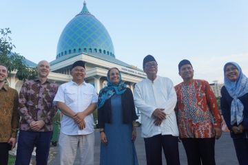 Kagumi Masjid Al Akbar Surabaya, Dubes AS: Saya merasa nyaman di sini