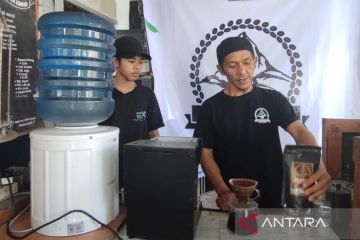 Dukungan Baznas turut membantu majukan usaha Kopi Lembur milik Fauzan