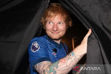 Ed Sheeran akan buat album kompilasi dari rangkaian tur "Mathematics"