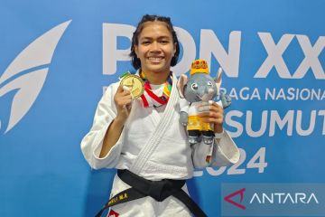 Medali emas judo PON XXI 2024 jadi buah penantian Meli Marta Rosita