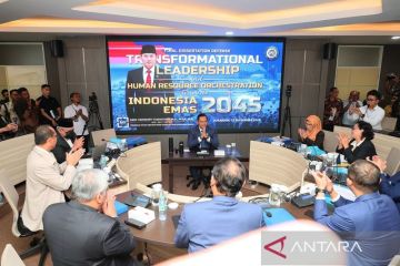 AHY pertahankan disertasi saat jalani sidang doktoral di Unair