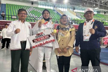 Permata Cinta Nadya raih emas taekwondo meski dalam kondisi cedera