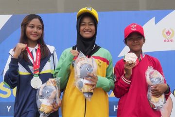 Kepulauan Riau dulang emas pertama layar di kelas optimist putri