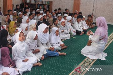 Maulid Nabi, refleksi peran Muhammad SAW mempersatukan umat beragama