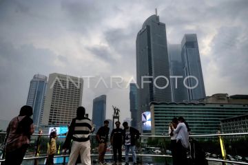 Selasa, BMKG prakirakan mayoritas wilayah berawan dan hujan ringan