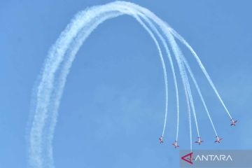 Bali International Airshow 2024 dimeriahkan dengan atraksi pesawat di udara