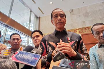 Jokowi soal Kaesang ke KPK: Semua sama di mata hukum