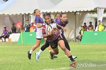 DKI Jakarta dan Papua saling berhadapan di final rugby 7s putri