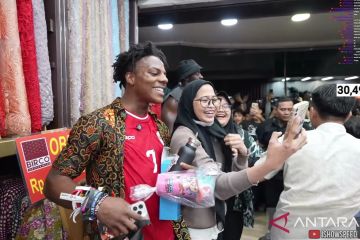 YouTuber IShowSpeed sambangi Pasar Baru