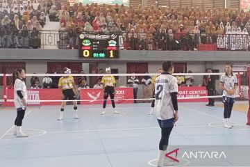 Sepak takraw - Regu putri Jateng rebut emas usai kalahkan Jabar