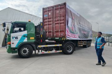 Logistik ajang MotoGP Indonesia mulai berdatangan di Mandalika NTB