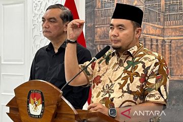 Politik kemarin, KPU ganti calon anggota DPR sampai penetapan paslon