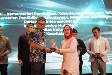 UI raih tiga penghargaan bergengsi di media relations award