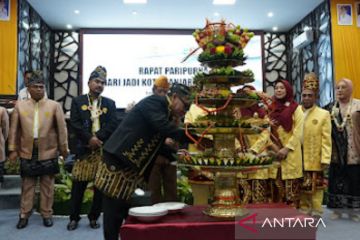 Pemotongan Nasi Astakona jelang Rapat Paripurna Harjad Ke-498 Banjarmasin