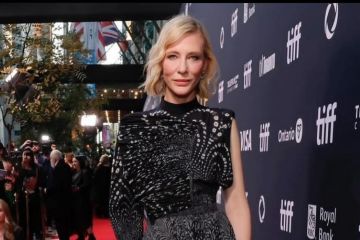 Cate Blanchett terima penghargaanDonostia di Festival Film Spanyol