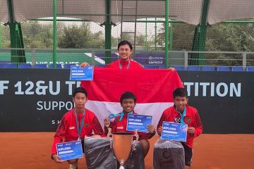 Tim tenis putra Indonesia sabet gelar juara Asia U12