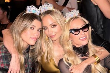 Paris Hilton bagikan foto-foto di pesta ulang tahun Nicole Richie