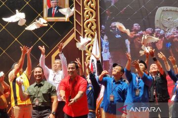 Dua Pasangan Cagub-Cawagub Jateng deklarasikan Pilkada 2024 damai