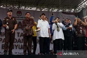 KPU Banyumas deklarasi damai bersama satu paslon peserta Pilkada 2024