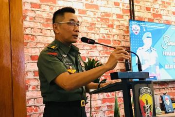 Joni pemanjat tiang bendera lulus calon bintara TNI AD