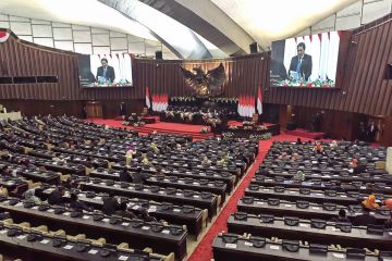 Sidang Paripurna MPR Akhir 2019--2024 setujui dua rancangan putusan