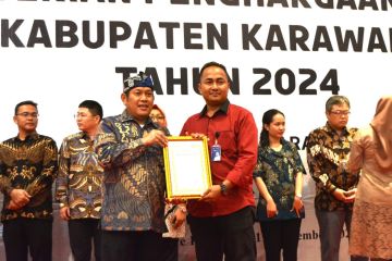 Peruri meraih penghargaan dari Pemkab Karawang aktif laksanakan TJSLP